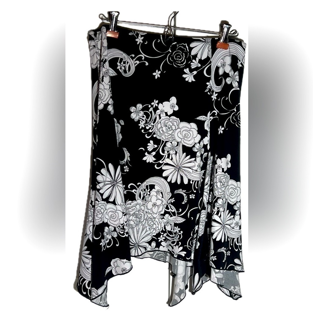 A Byer - Women’s Skirt - Vintage - Circa 2004 - Medium - Black and White